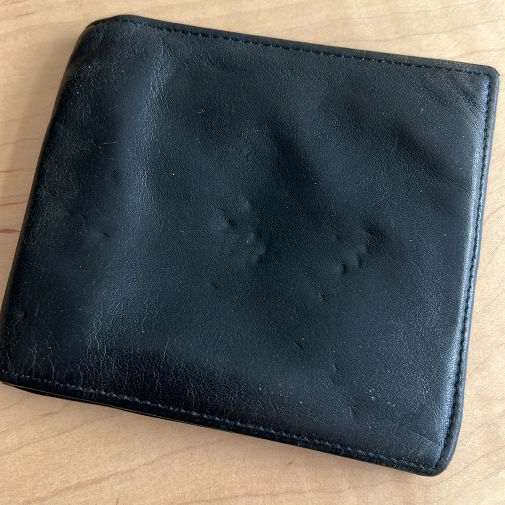TUMI Bi-Fold Men’s Wallet Billfold Leather